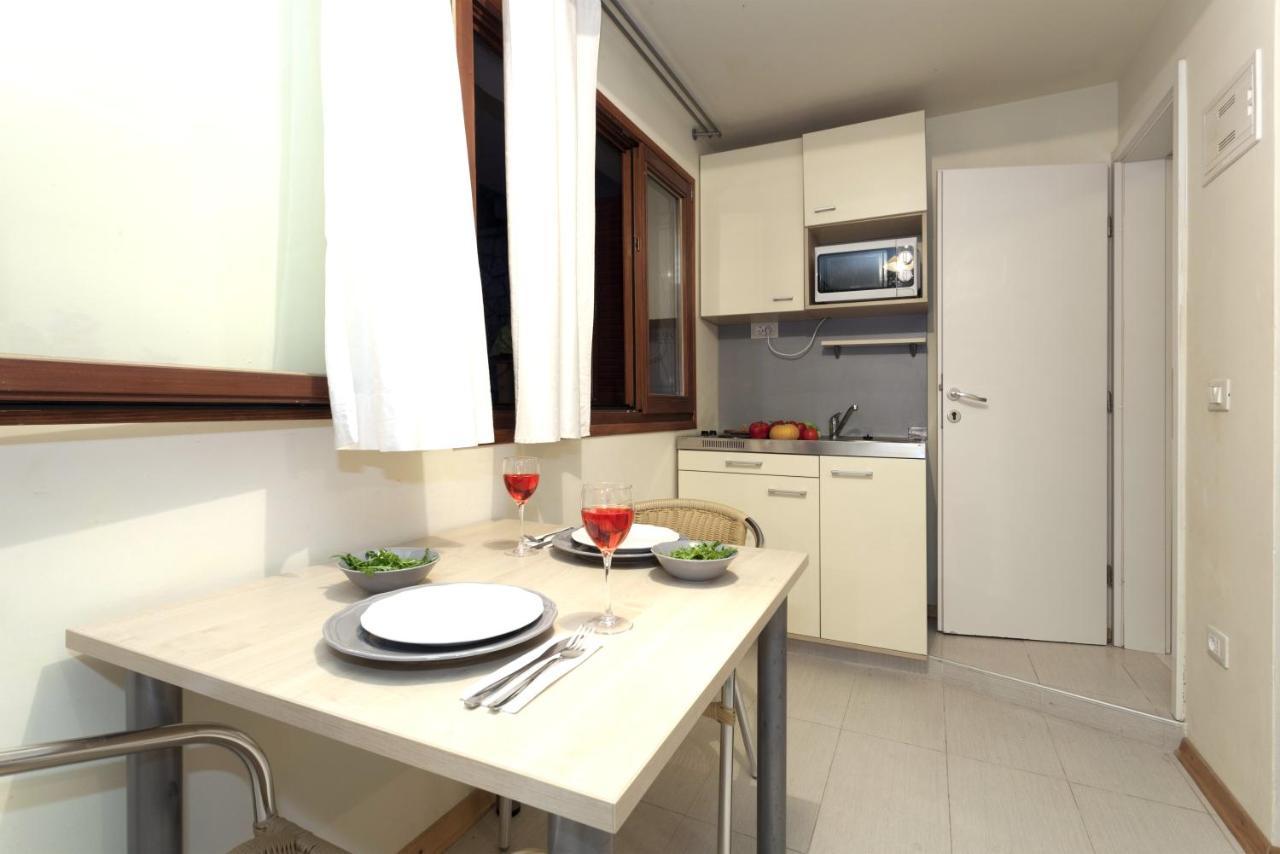 Studio Green Garden Borik Rovinj Bagian luar foto